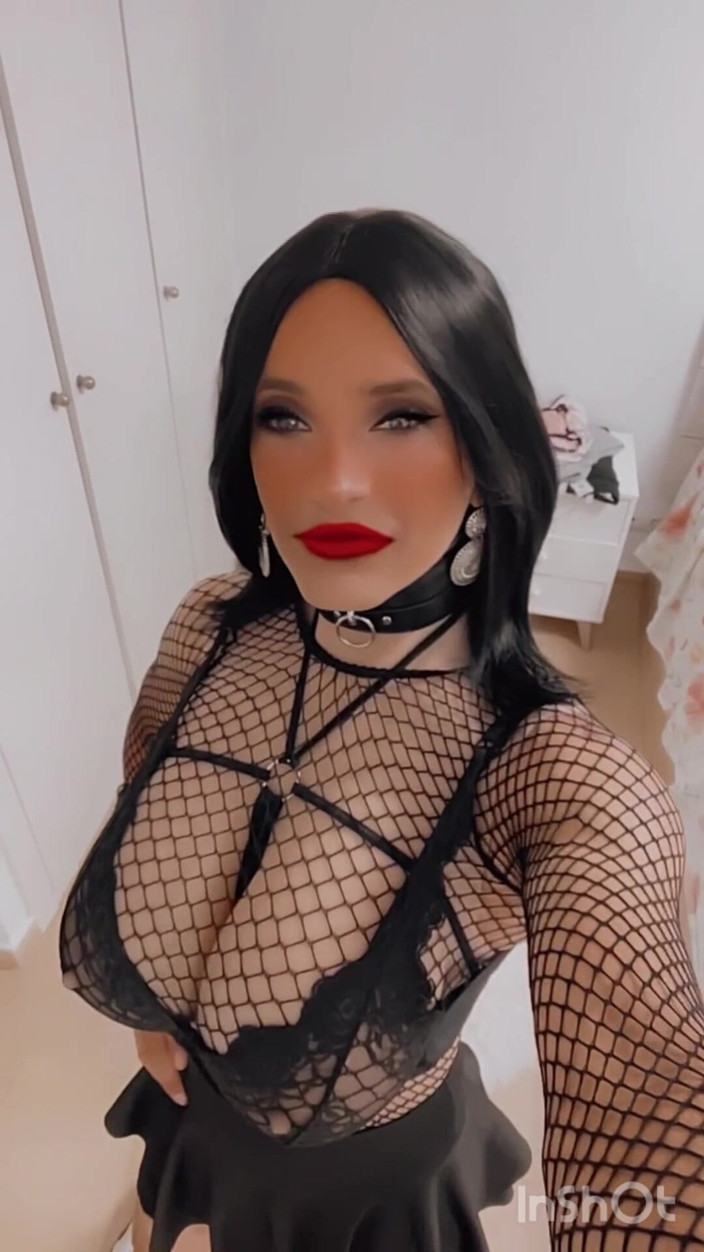 Sissy Slut Brianna: Lo vuoi? Dimostra di esserne degno