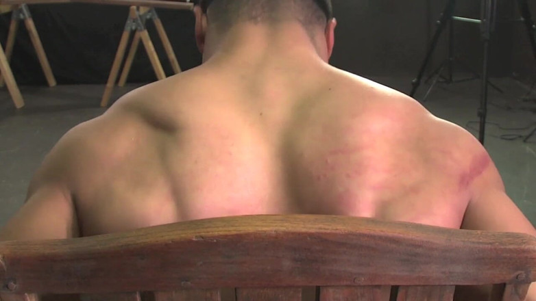 Dream Boy Bondage: Dolor privado - capítulo 3
