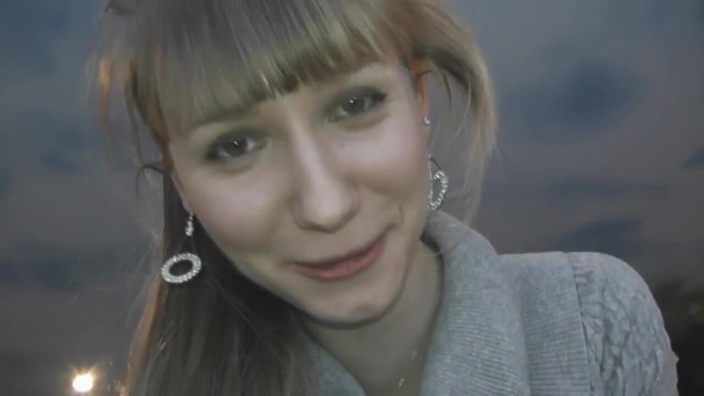 Angel The Dreamgirl: în restaurant