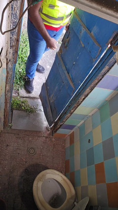 TheBlacKHunterr: ドイス・ペオエス・ペガンド社のバスルーム