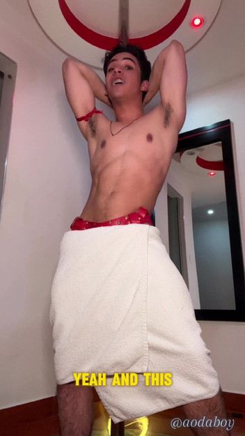 aodaboy: Striper menggoda Anda dengan gerakannya