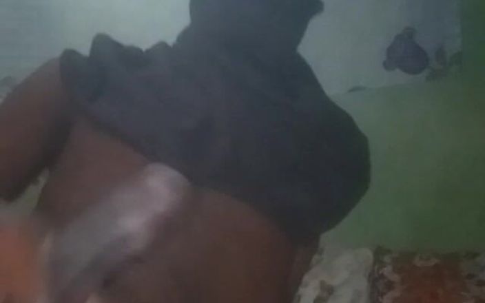 Badman4606: Üvey kardeşimle küçük sırrım.