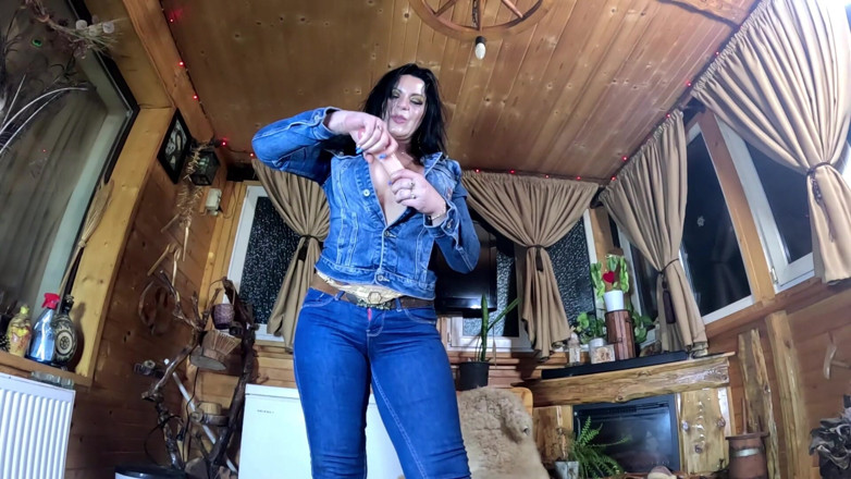 MilfyCalla: Enge jeans cameltoe wichsanleitung, gold tanga-Wedgies und nasse Spuck-dildo-anbetung