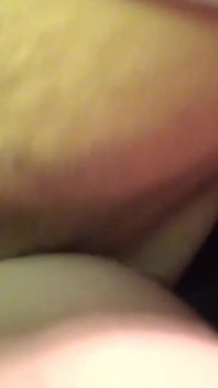 Täck mig med sperma 4_two Twinks njut av glory hole och knulla varandras åsnor