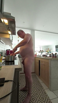 Nudistické vaření Těstovinové knedlíky mé macechy