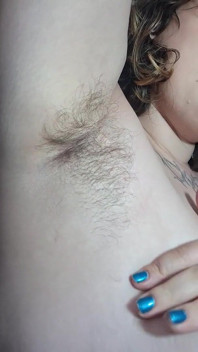 Adore Meus peitos flácidos e axilas peludas ao som do Sexy Jazz