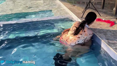 NamiQseiiin: Dans la piscine de mes parents