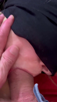 Ibu tiri perempuan jalang MILF Perancis ditawarkan untuk mengisi air mani sukakan zakar deepthroat menelan dan meleleh seperti si jalang mani pelacur