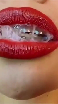 mujhe tumhara apne munh ke bich rakhna aur aapka doodh nigalna pasand hai