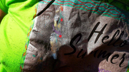 Bouncy Tits Action: Výprasek koz na mostě