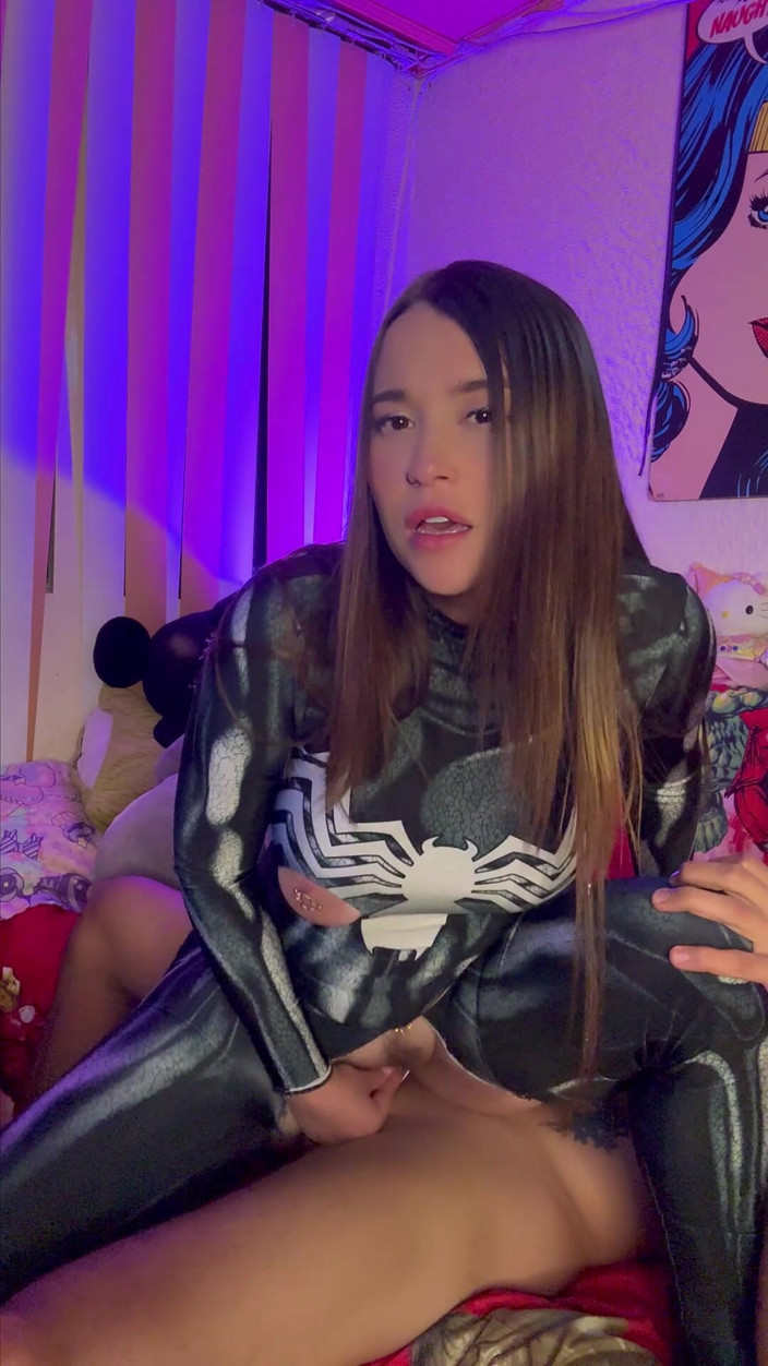 Kloe La Maravilla: Amateur and Passionate Porn Ends with a Lot of Creampie...