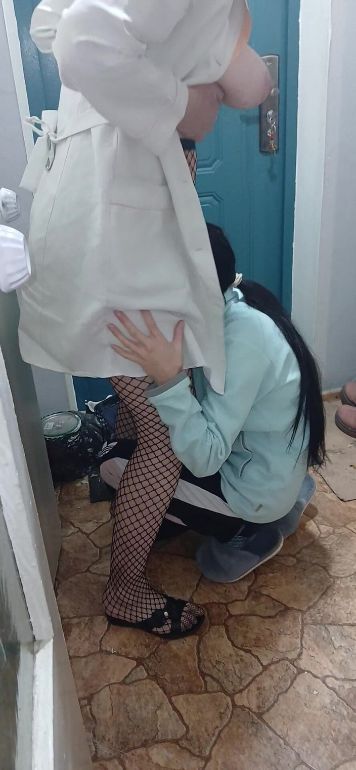 Lesbian-candys: Тайный секс между студенткой и медсестрой в медицинском офисе