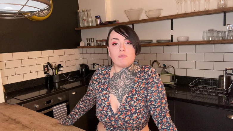 Miss Valentina: Prof, fantasme de menace