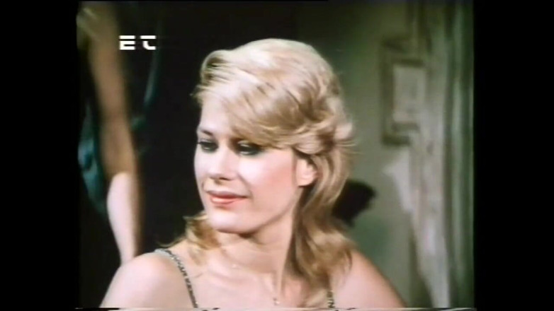 Vintage Usa: Vintage sexo a três de duas milfs bissexuais fodidas e...