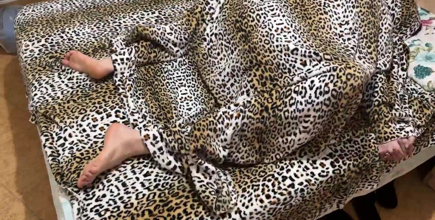 Couple Of Pleasure: Ošukal jsem svou nevlastní sestru, abych jí dokázal, že nejsem gay,...