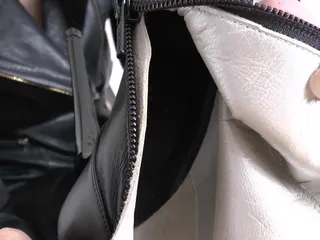 Zapach butów na stopach! Wąchaj moje skórzane stopy! POV, Lady Victoria Valente