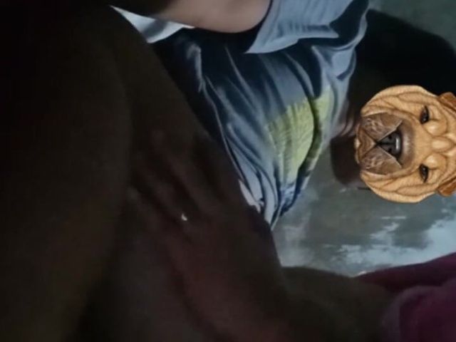 I Ride Him While We Watching Netflix I Feel so Horny That Night (Chubby me pinay)