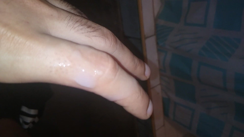 AlexAlejandro13: Mám Sperma V Ruce
