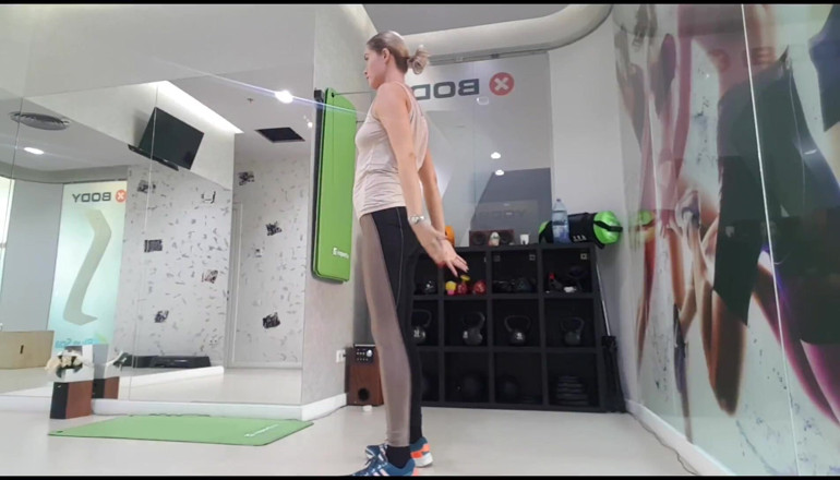 Erotic Tanya: Cute Teen Doing Gym Warmup