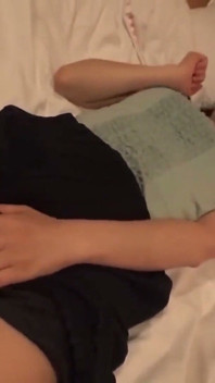 Donna matura dei suoi 40s - la prima vendita di mutandine usate si trasforma in sesso selvaggio con un uomo più anziano - part3