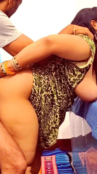 Moja przyrodnia siostra Hot XXX pieprzy się ze mną