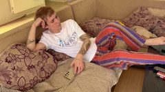 Sandro Jenner: Twink nalákala roztomilého chlapa do místnosti a tvrdě ho ošukala