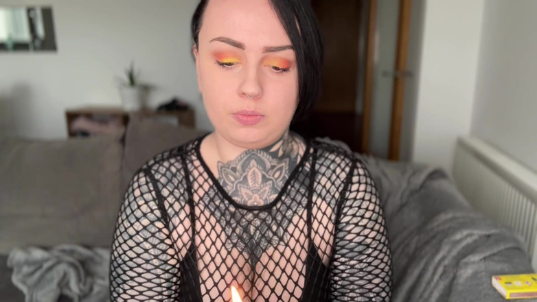 Miss Valentina: 레즈 플레이 CBT