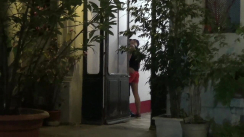 BAREBACKERS FROM LONDON: Slut boy from London cremapied by sexy French fucker