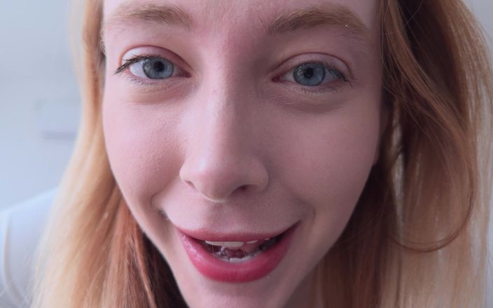 Loly Nebel Studio: Mein collegue geschrumpft und mit seinem kleinen körper gespielt