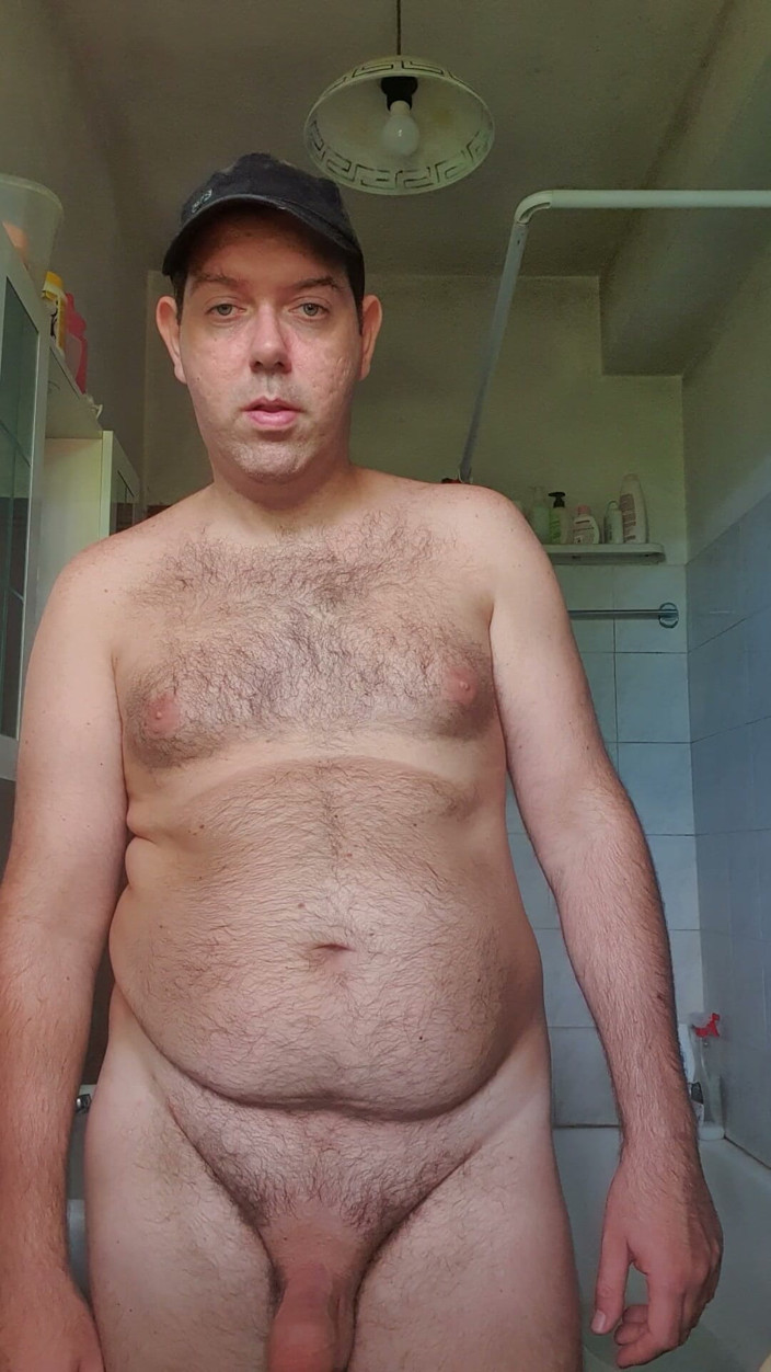 Mirko2589: Nude in Bathroom with Hat