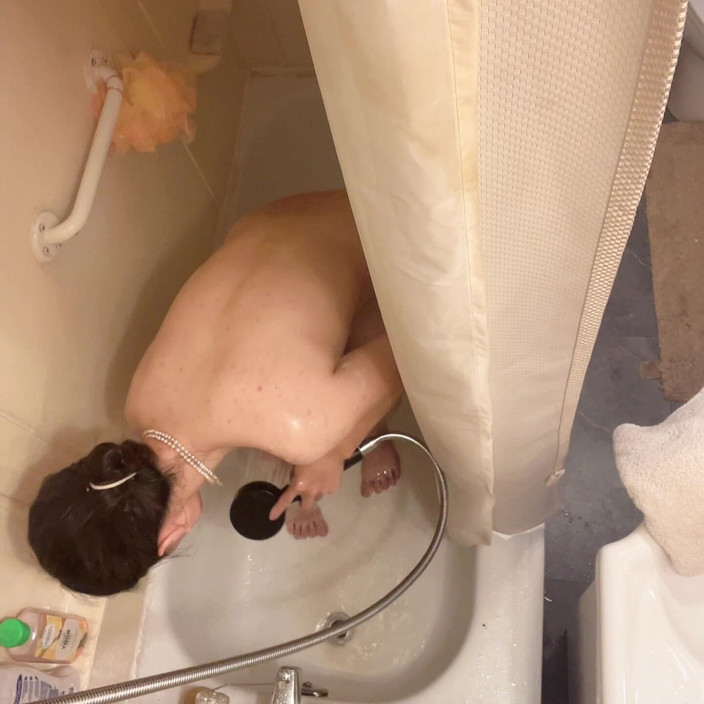 sweethanajapanese: Hoy Hace Calor, Hana Shower