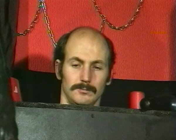 Bdsm Extreme Fantasy: Nalgadas hace gotear el coño 1