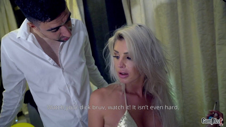 Cumbizz: 2 hot dutch blond checks having sex in public