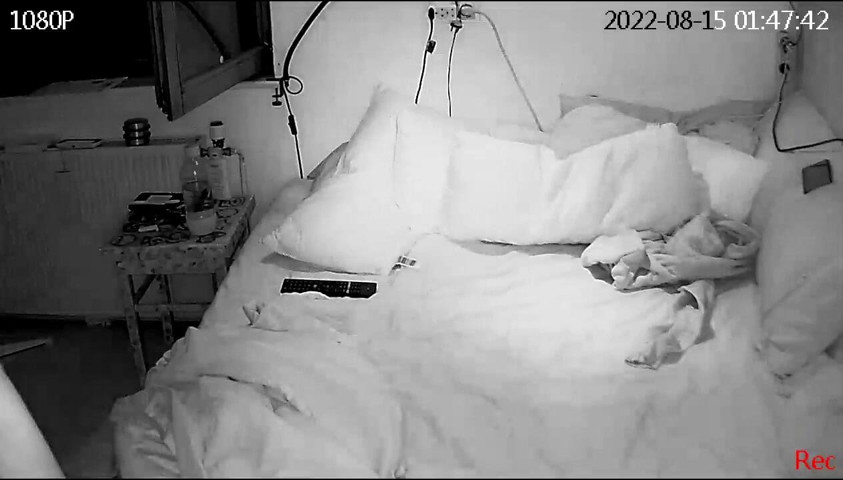Horny Wife Masterbates for the Cam (Kittie No One)