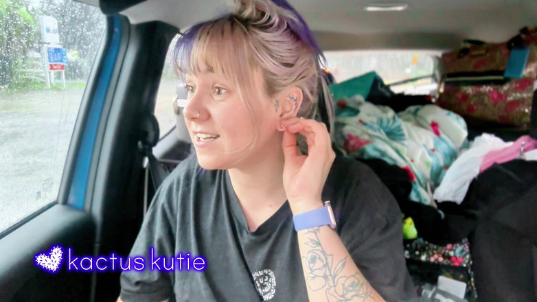 kactus kutie: Теж дощовий! Мені довелося пописати в чашку