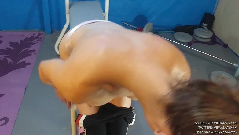 VieraMayXXX: Latihan Olahraga Beban Strip