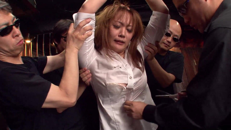 JapaneseAmateur: Hottie bekommt nach hardcore-masturbation einen harten fick auf beide löcher