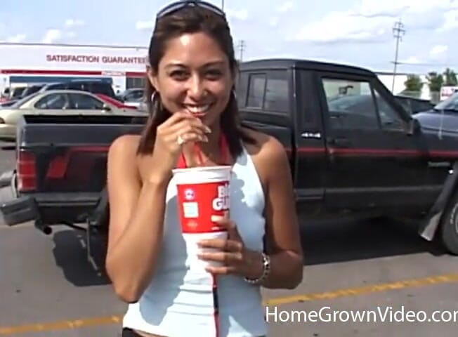 Homegrown Asian: Venus zkouší obrovského ptáka