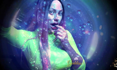 Goddess Misha Goldy: Naprawdę hipnotyzujące doświadczenie JOI! Z moim magicznym zaklęciem każde pociągnięcie...