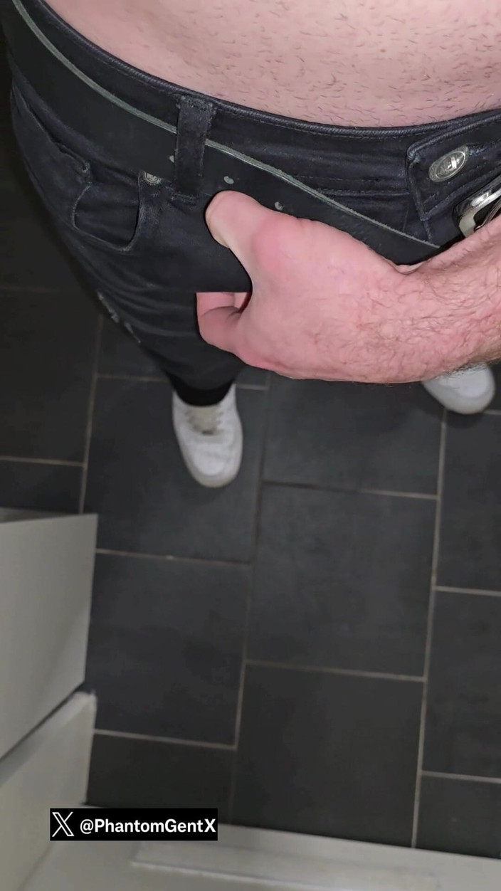 PhantomGentX: Dominante phantomgentx streichelt großen schwanz mit versautem dirtytalk