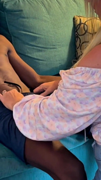 Puszczalska milf ssie jej pasierba BBC i dostaje ogromny twarzy