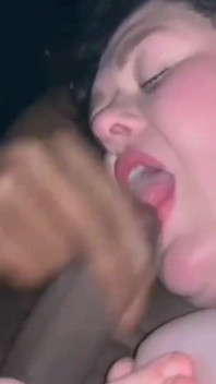YoungEnglishBBW BBC Nata4sex honění, stříkání do pusy polykání každé kapky