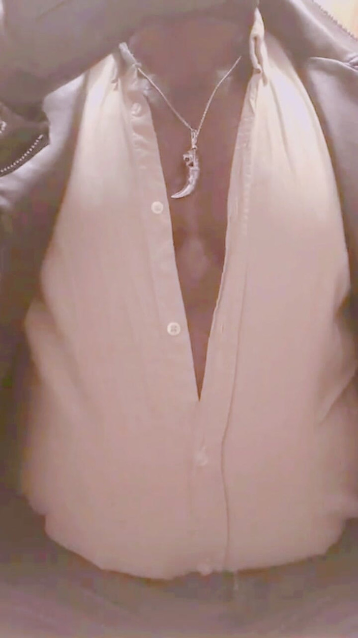 Black smoking muscle stepdad: Fumo Di Pelle Mascherato Pancia Gonfia