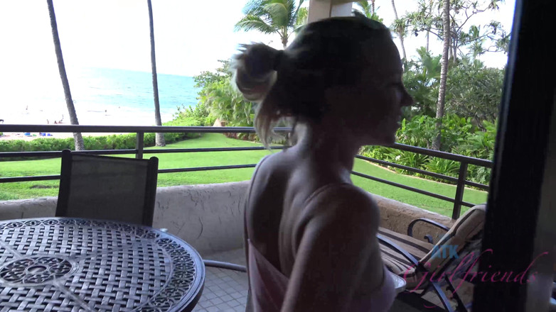 ATK Fans (Girlfriends): Virtueller urlaub auf hawaii mit bailey brooke teil 1