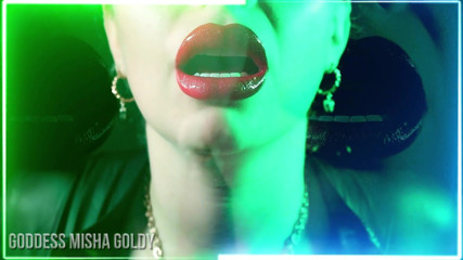 Goddess Misha Goldy: Pierde-te în transa mea de venerare a buzelor superbe!