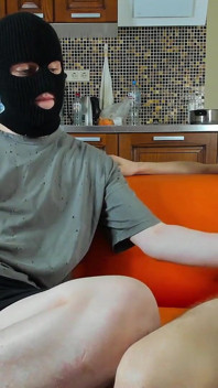 Eu puxei meu pau enorme para que Alex pudesse ver quem é o maior cara aqui!
