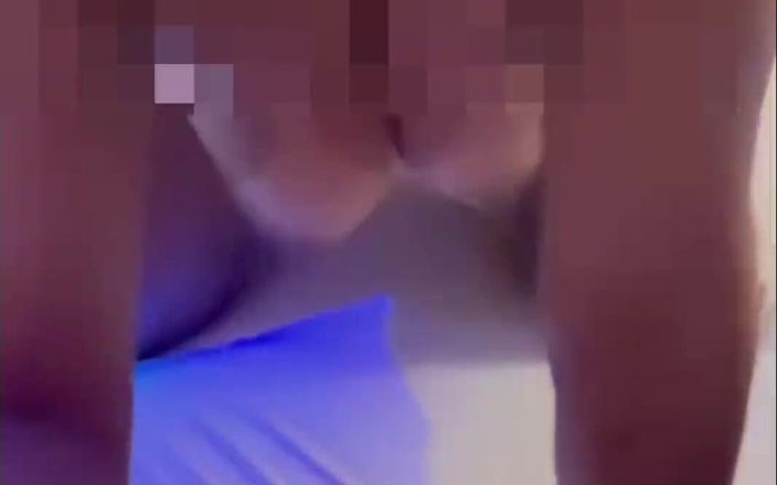 Casalgn2025: Esposa gimiendo sobre la polla del amigo del cornudo