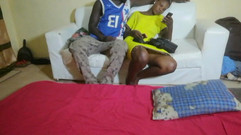 Pornsexlive: 一名学生拜访她的老师