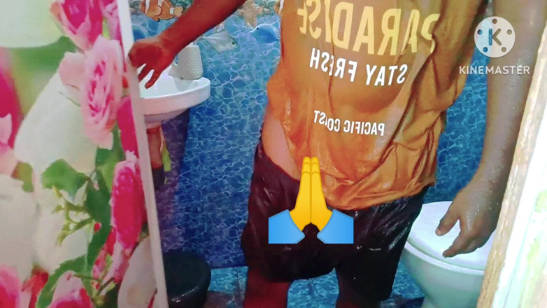 Sweethoneybgl: Awek desi bertetek besar seksi memberikan blowjob panas untuk teman...