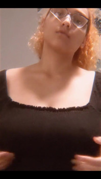 Really Like Playing with My Boobs